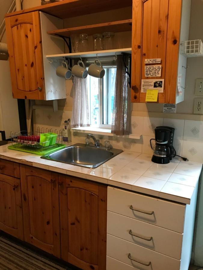 Holiday Cabins Bed & Breakfast Banff